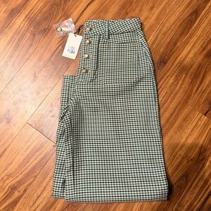 AVARA Chelsea Green Plaid Pants